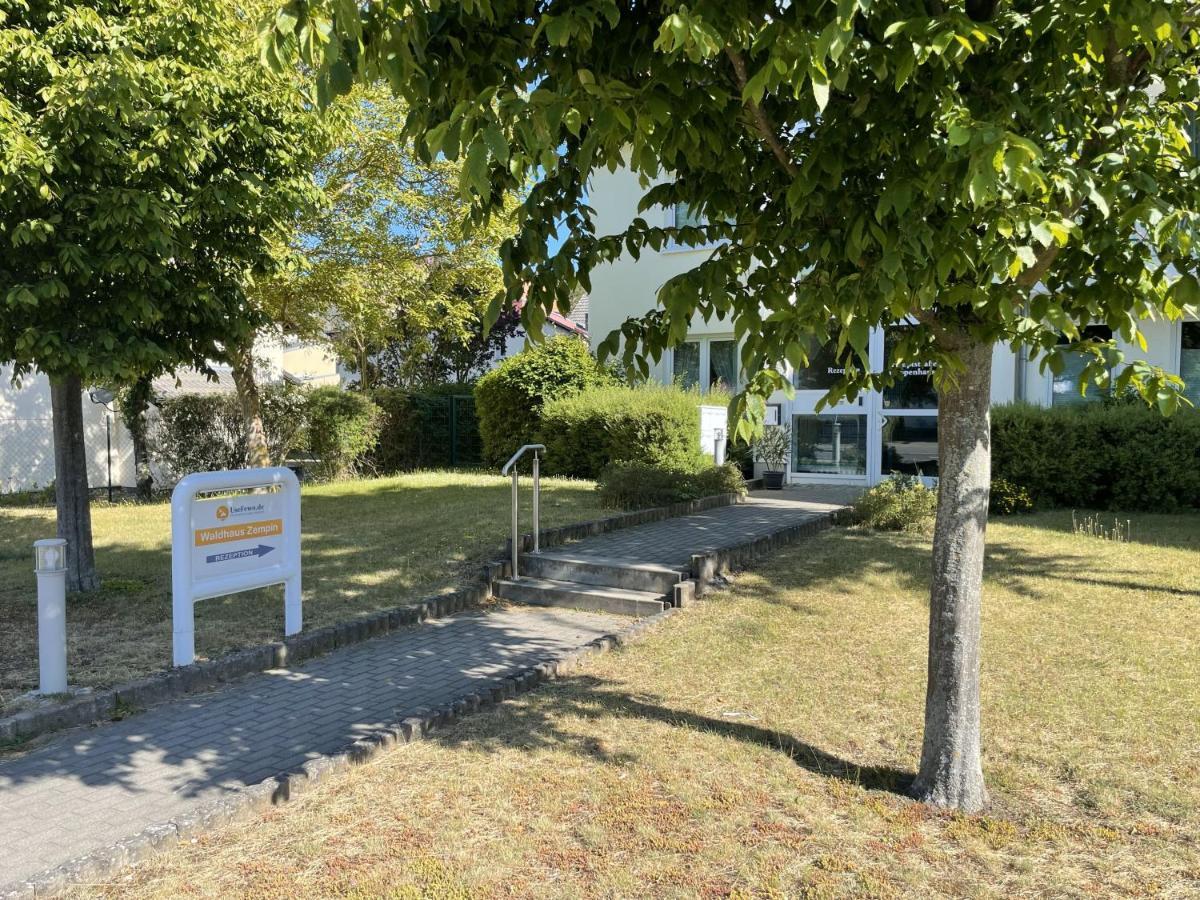 Apartment Ostseerose Ein Strandkorb Ist Im Sommer Inclusive Цемпин Екстериор снимка